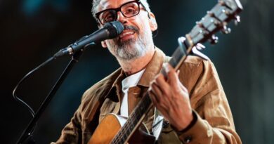 Brunori nei teatri: uno show tutto nuovo