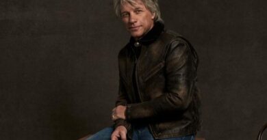 Jon Bon Jovi entusiasta al concerto degli Oasis