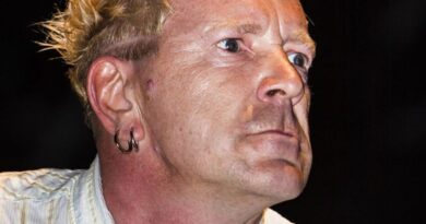 John Lydon: “Trump è il Sex Pistols della politica”
