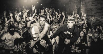 Kneecap: la copertina del nuovo singolo è firmata da Banksy